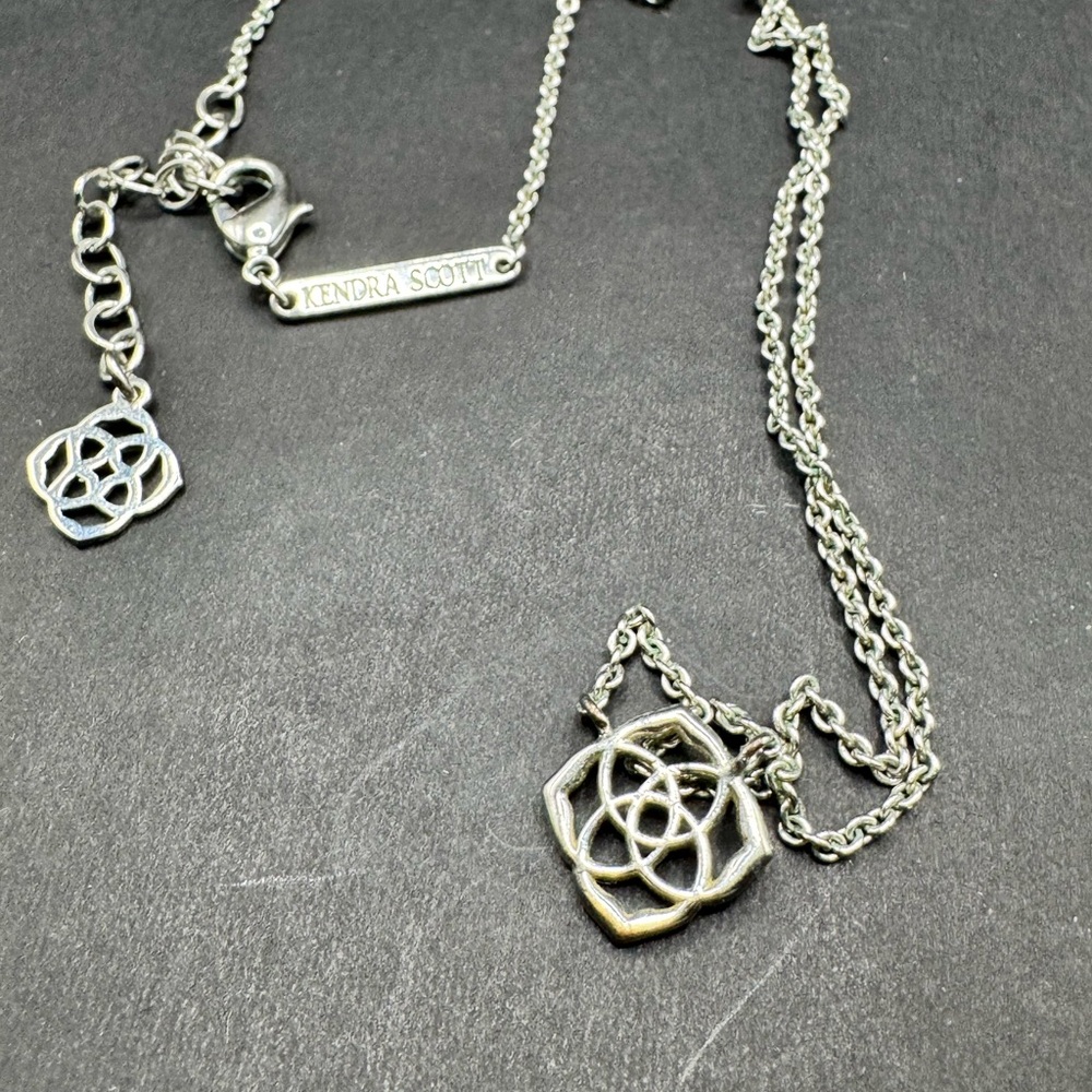 Kendra Scott Elisa Silver Plate Necklace